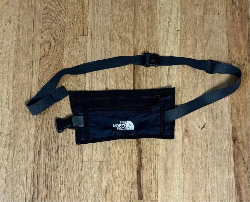 VINTAGE North Face Flat Black Money Running Waist Travel Belt Mesh Back